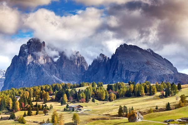 Harvest-time hikes in the Dolomites
