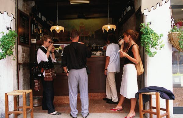 How to drink coffee like a true Italian